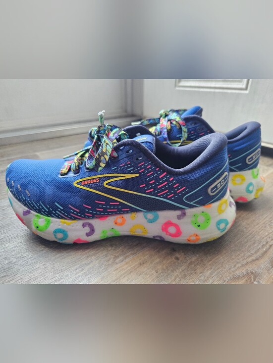 Brooks Shoes - Woman's Brooks Glycerin 20 Tennis Shoes with Fruit Loops Design